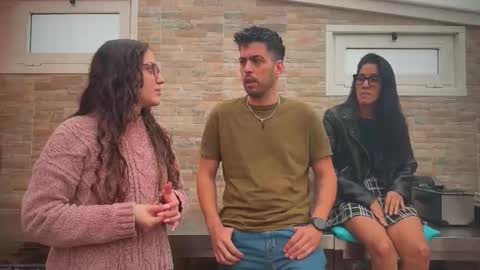 ANDREA STEPH  MIKE online show from 10.18.25