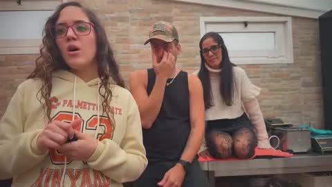 ANDREA STEPH  MIKE online show from 11.04.25