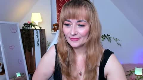 Snapshot of naughtymilane chatting on 10.24.25 Milana - on air every day except Wednesday from 9 pm to 4 am European time online show from 10.24.25