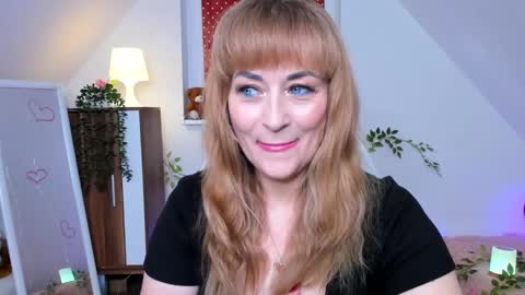 Snapshot of naughtymilane chatting on 10.28.25 Milana - on air every day except Wednesday from 9 pm to 4 am European time online show from 10.28.25