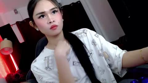 Snapshot of naughtymira888 chatting on 09.24.25 your girlfriend mira online show from 09.24.25