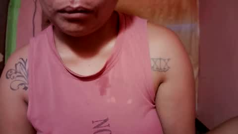 Snapshot of naughtymom_33 chatting on 01.18.26 naughtymom_33 online show from 01.18.26