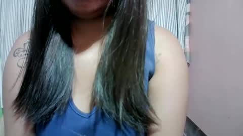 Snapshot of naughtymom_33 chatting on 02.03.26 naughtymom_33 online show from 02.03.26