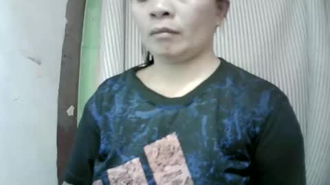 Snapshot of naughtymom_33 chatting on 02.24.26 naughtymom_33 online show from 02.24.26