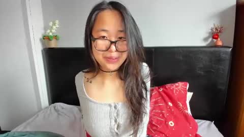 Snapshot of naughtynerdygirl chatting on 06.27.26 Gigi Chu online show from 06.27.26