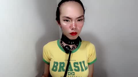 naughtypetiteangel online show from 11.13.25