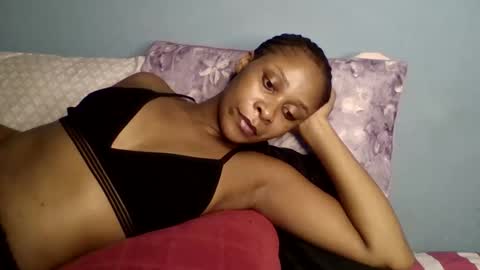 Snapshot of naughtyplaygirl chatting on 04.25.26 Sexy online show from 04.25.26