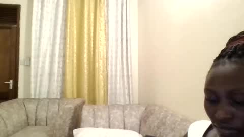 Snapshot of naughtyqueen12 chatting on 03.09.25 naughtyqueen12 online show from 03.09.25