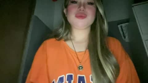 Snapshot of naughtyrosecum chatting on 06.16.26 Rose Wilson online show from 06.16.26