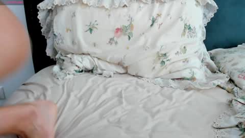 Snapshot of naughtysextime chatting on 02.04.25 Aryna online show from 02.04.25