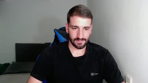 Snapshot of naugthy18boy chatting on 12.12.24 Nico online show from 12.12.24