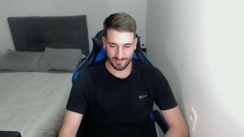 Snapshot of naugthy18boy chatting on 02.07.25 Nico online show from 02.07.25