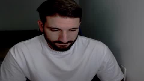 Snapshot of naugthy18boy chatting on 03.10.25 Nico online show from 03.10.25