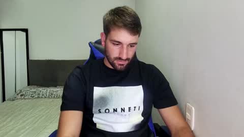 Snapshot of naugthy18boy chatting on 02.25.26 Nico online show from 02.25.26