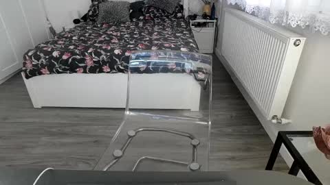 KimBeee online show from 01.24.25