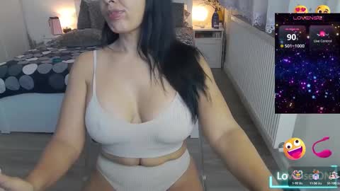 KimBeee online show from 02.14.25