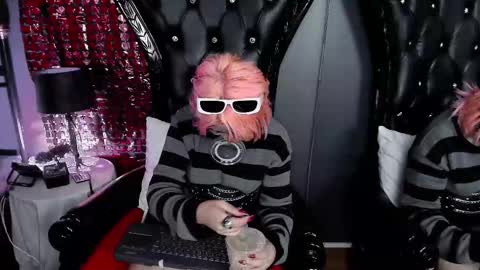 Navier  online show from 01.11.26