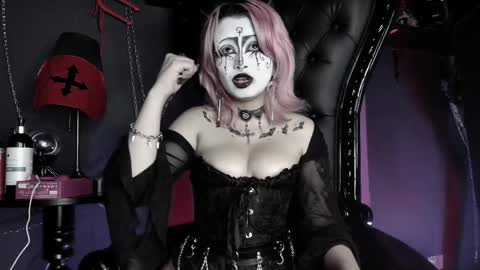 Navier  online show from 04.04.26