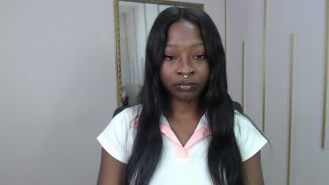 Nayaris 3 online show from 04.08.26