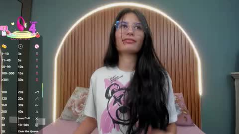 Naye  online show from 12.23.25