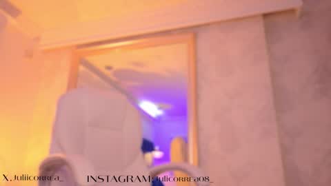 Snapshot of naylapot_ chatting on 09.21.25 Juli online show from 09.21.25