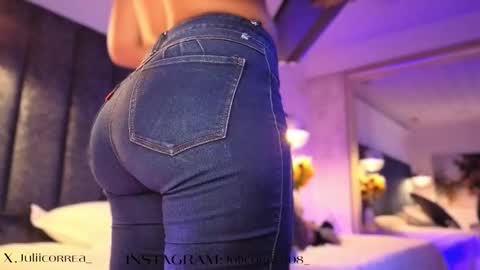 Snapshot of naylapot_ chatting on 10.22.25 Juli online show from 10.22.25