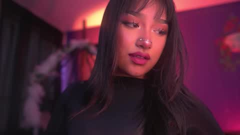 Snapshot of ne_fertari chatting on 11.24.25 Nefertari online show from 11.24.25