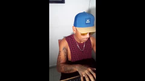 Snapshot of neberhervillalva chatting on 04.05.26 neberhervillalva online show from 04.05.26