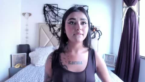 Snapshot of nebulalux chatting on 10.28.25 NEBULA LUX online show from 10.28.25