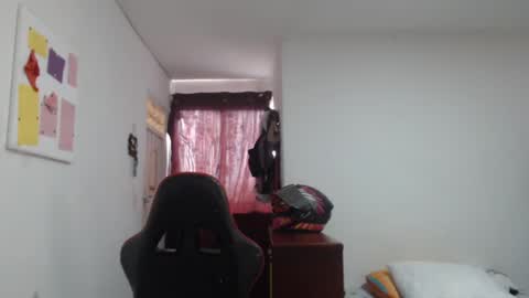 Snapshot of nebyula_star chatting on 02.18.25 Nebyula online show from 02.18.25