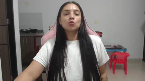 Snapshot of nebyula_star chatting on 09.09.25 Nebyula online show from 09.09.25