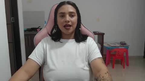 Snapshot of nebyula_star chatting on 10.26.25 Nebyula online show from 10.26.25