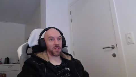 Snapshot of needyoujust chatting on 11.30.25 needyoujust online show from 11.30.25