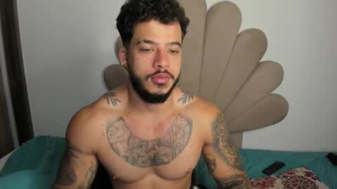 Snapshot of neeii chatting on 11.01.25 Nei turn green online show from 11.01.25