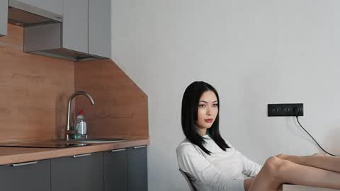 Kemi  online show from 02.25.26