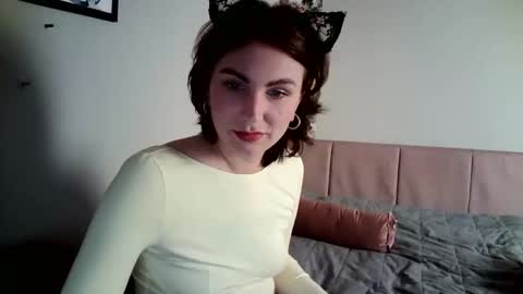 nefertiti_queen online show from 10.13.25