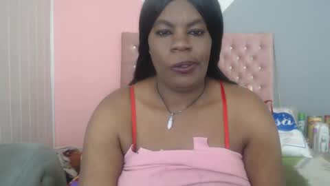 Snapshot of negrabig_38 chatting on 02.02.25 negrabig 38 online show from 02.02.25