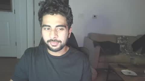 Snapshot of neilsing chatting on 10.15.25 neil online show from 10.15.25