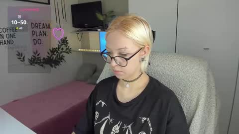 Kate online show from 03.24.26