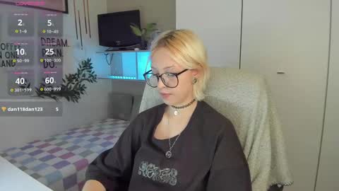 Snapshot of neko_sora chatting on 05.12.26 Kate online show from 05.12.26