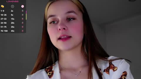 Snapshot of neldaaskins chatting on 02.10.25 Lana online show from 02.10.25