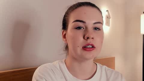 Snapshot of neldabestwick chatting on 12.03.25 Histori online show from 12.03.25