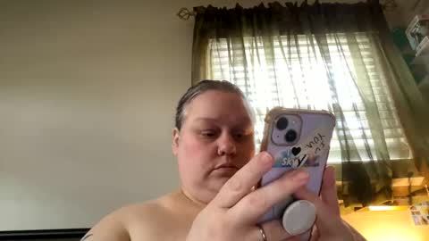 Nellie Atlas online show from 04.14.26