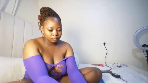 nellyeluxe online show from 05.31.26