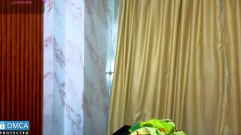 Salome Nena cupcake online show from 05.23.26