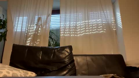 Snapshot of neneo21_ chatting on 03.11.25 neneo21_ online show from 03.11.25