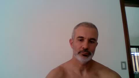 Snapshot of neodent chatting on 12.15.25 neodent online show from 12.15.25