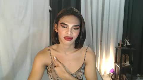 neomi online show from 01.13.26