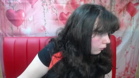 Snapshot of neonilalisova chatting on 05.05.26 NeonilaLisova online show from 05.05.26