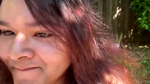 Neon online show from 04.09.26